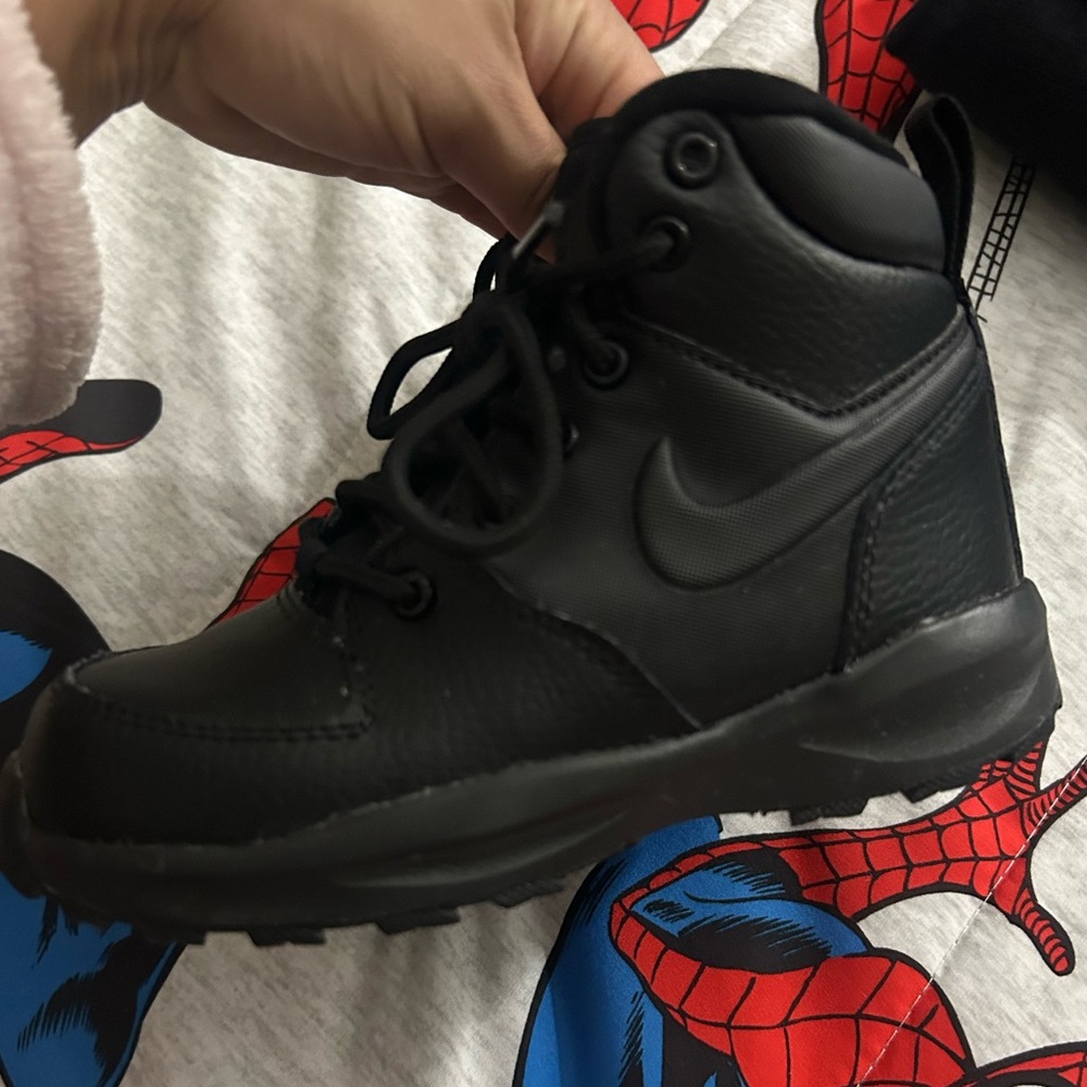 Nike Kids Black Boots